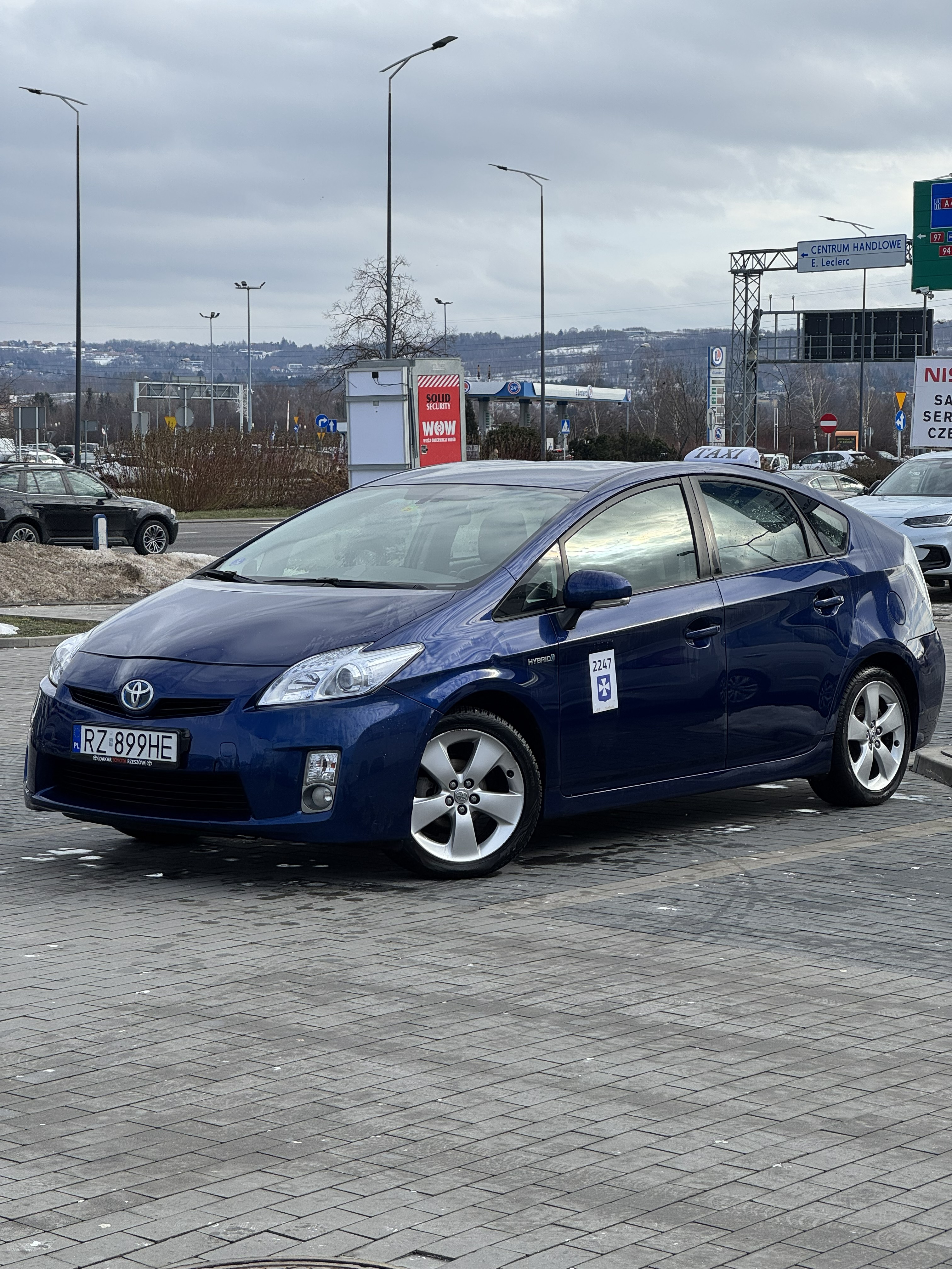 Toyota Prius 30